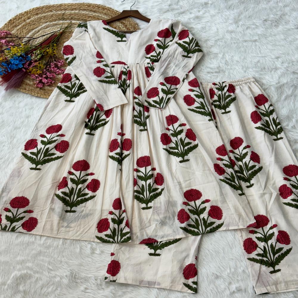 Latest Trendy Exclusive Kurti