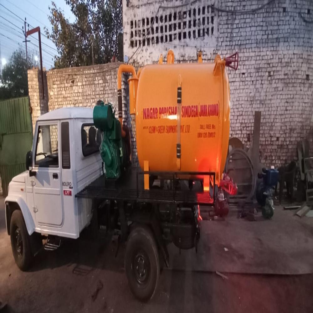 Trailer Chassis Mounted Septic Tank Cleaning Machine