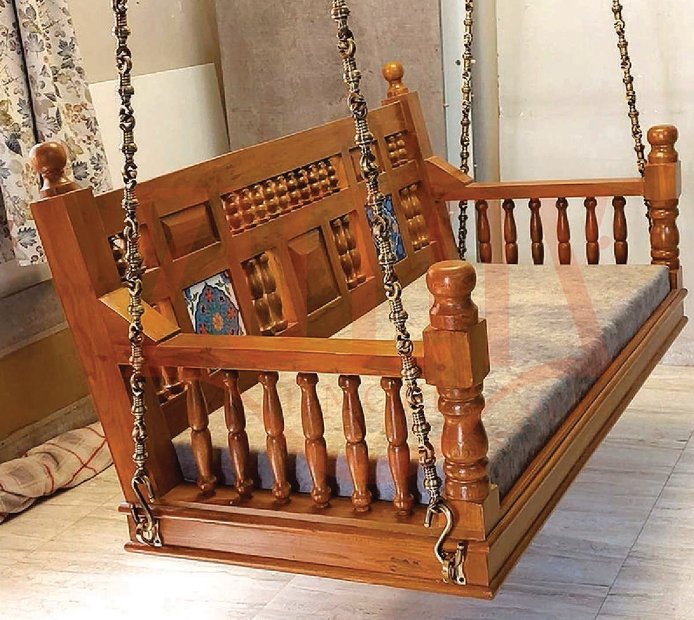 ZM08 Wooden Swing With Brass Chain