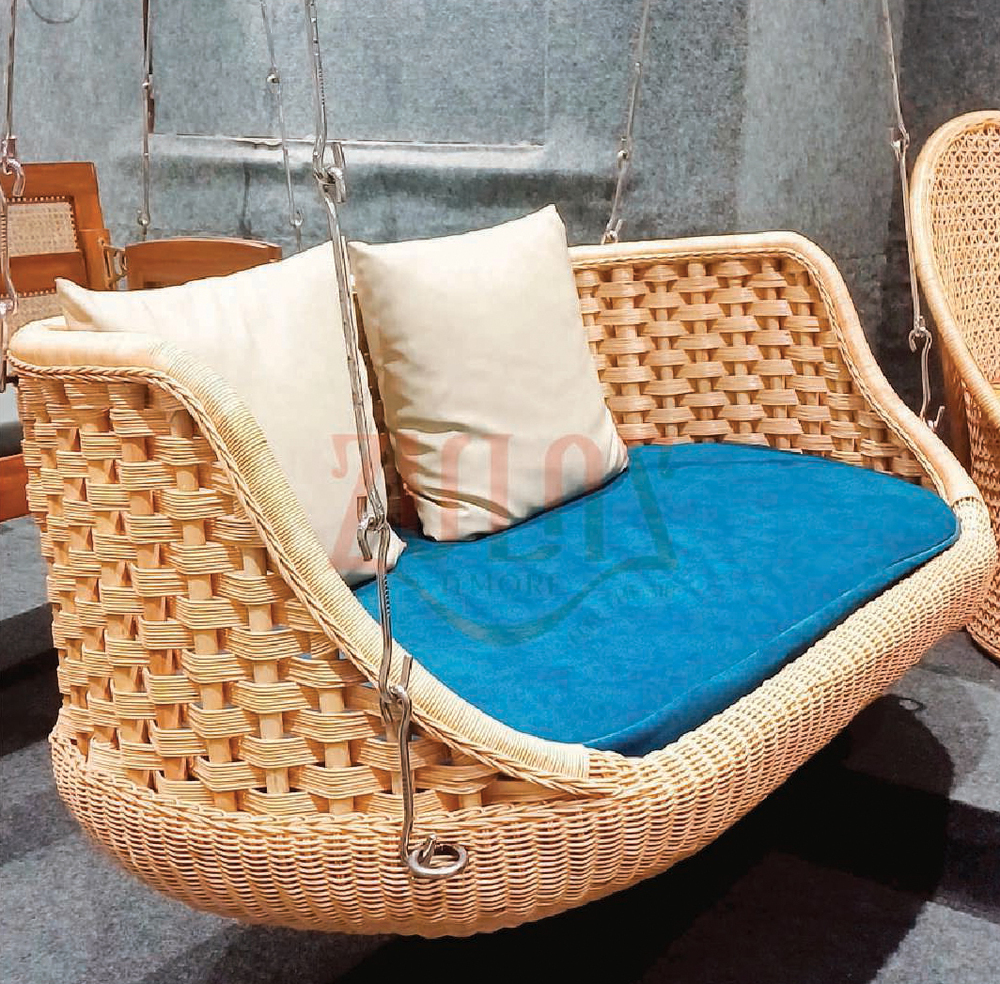 Outdoor Two Seater Wicker Swing With SS Chain