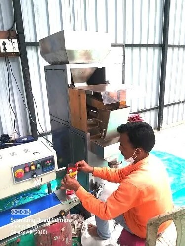 Semi Automatic Weighing Machine