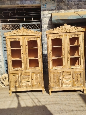 लकड़ी का अलमीरा शोकेस