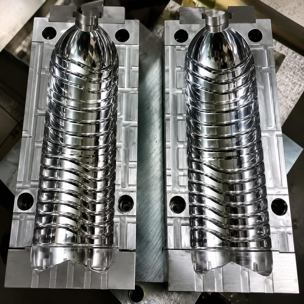2L Pet Blow Mold - Cavity: 2