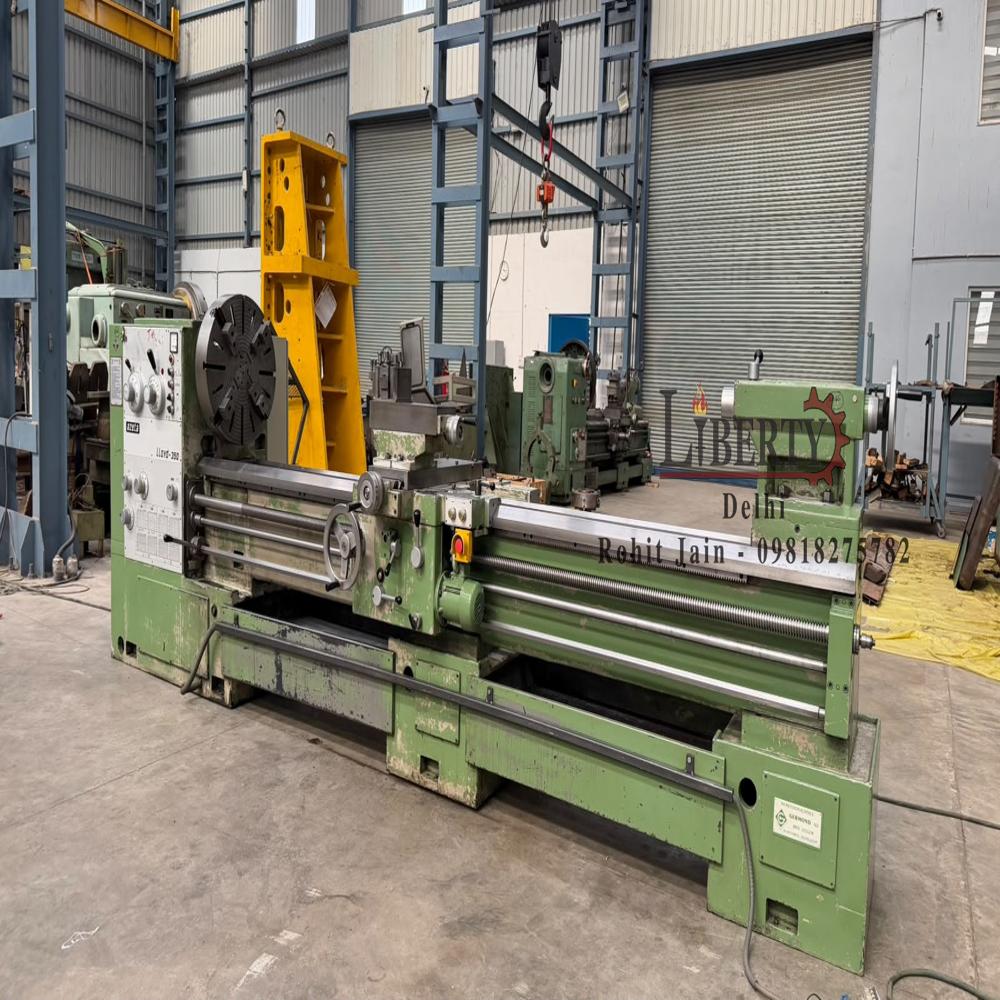 Azeta Italy 700 mm x 3100 mm Gap-Bed Lathe Machine