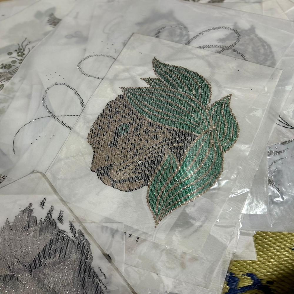 Premium Leopard Face Hotfix Rhinestone Transfer Sticker For Fashion Garments - Color: Multi Colour Crystal Strong Combination