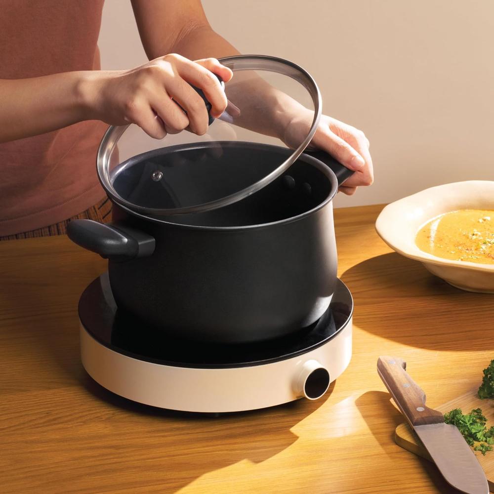 Meyer Midnight Hard Anodized Aluminium Nonstick Casserole with Lid, Biryani Pot | Biryani Handi | Biryani Rice | Cooking Casserole | Biryani Pot Nonstick Big Size | Non Stick Biryani Pot 7 Litre, 24cm 85073
