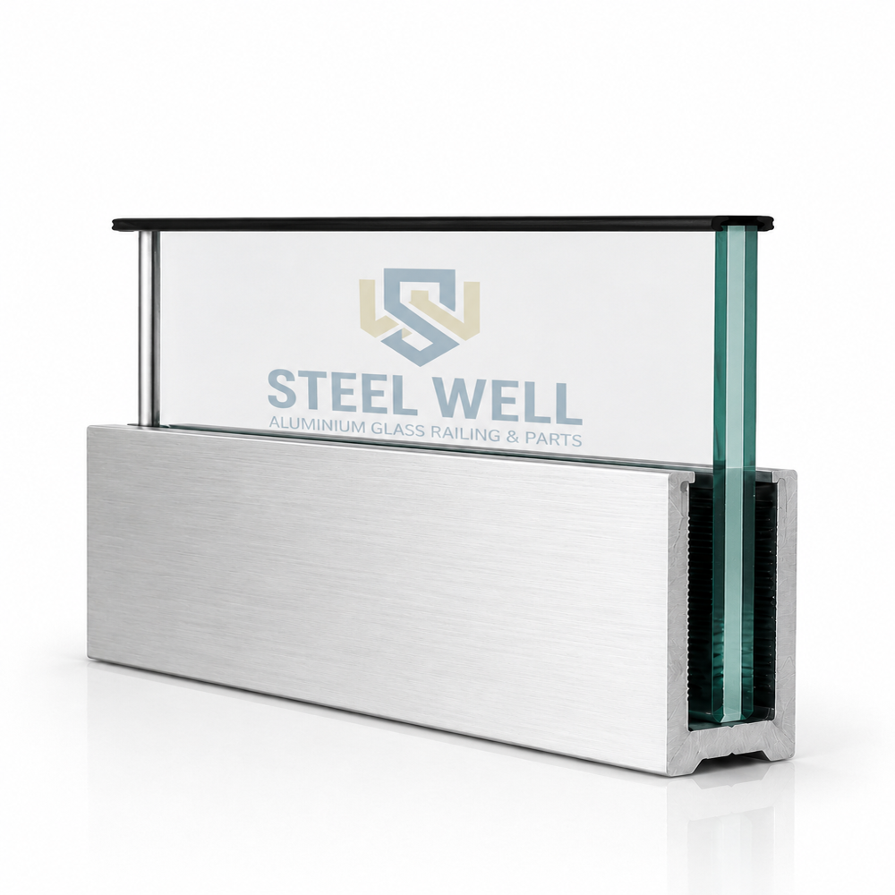Classic bungalow new look Stailess steel and aluminium railing, 70 x 36 mm Eye Profile Pipe with 37 x 80 mm Channel