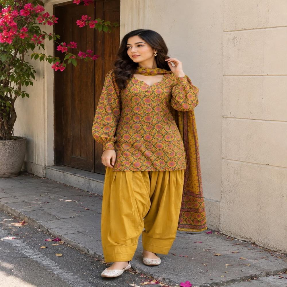Golden Gulnaar Suit Set