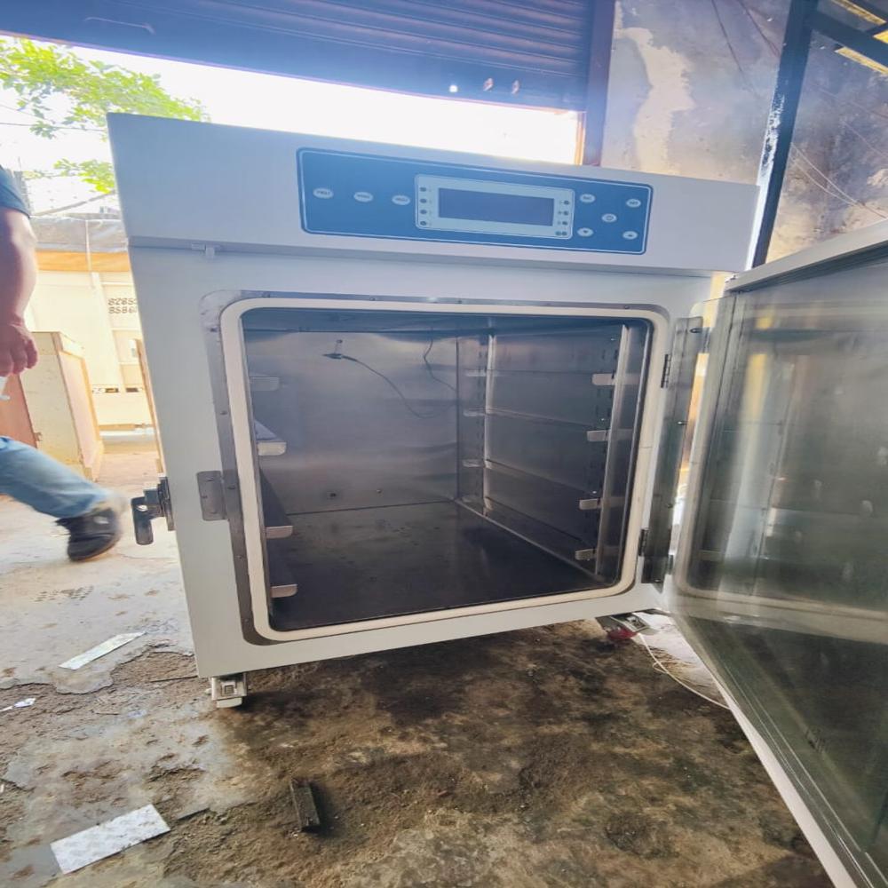 Co2 Incubator - Color: White
