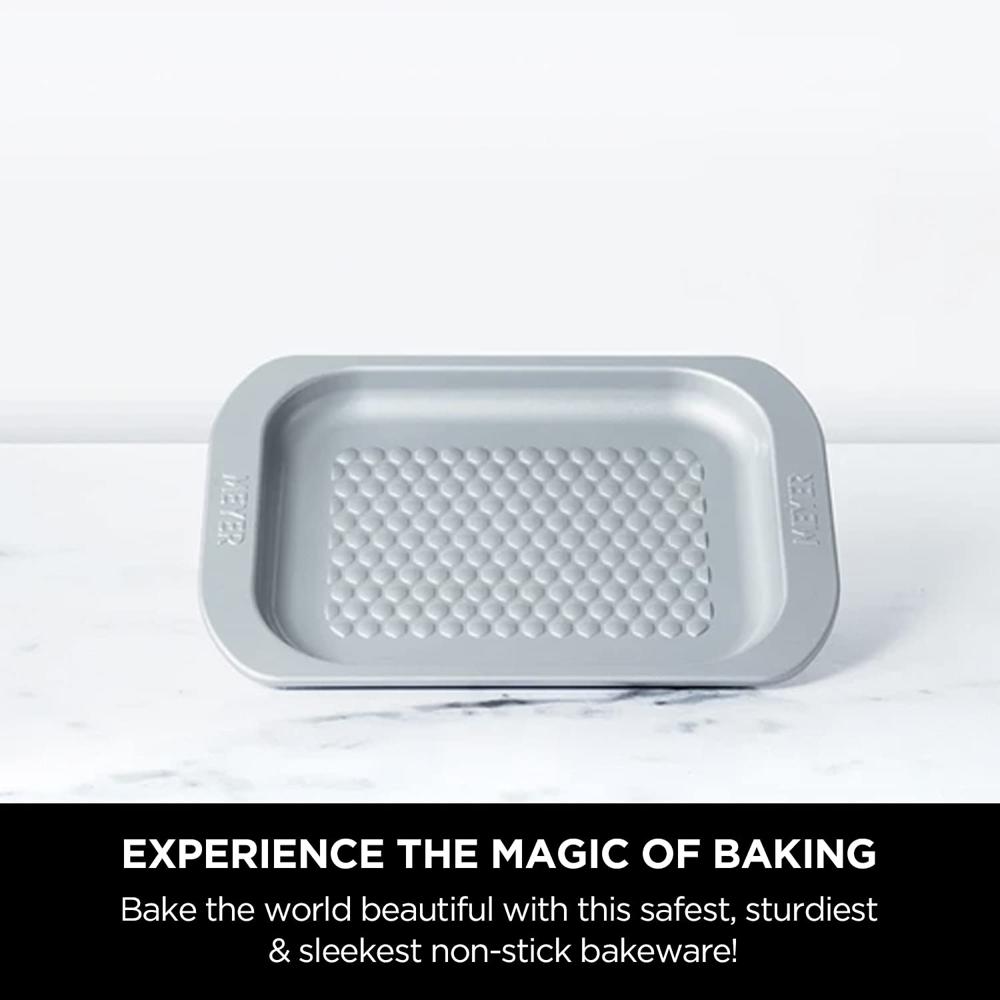Meyer Bakemaster Carbon Steel Non Stick Cookie Tray | Biscuit Tray | Baking Tray for Cookies | Cake Pan | Nonstick Pan | Baking Essentials | Nonstick Bakeware, Grey 47526