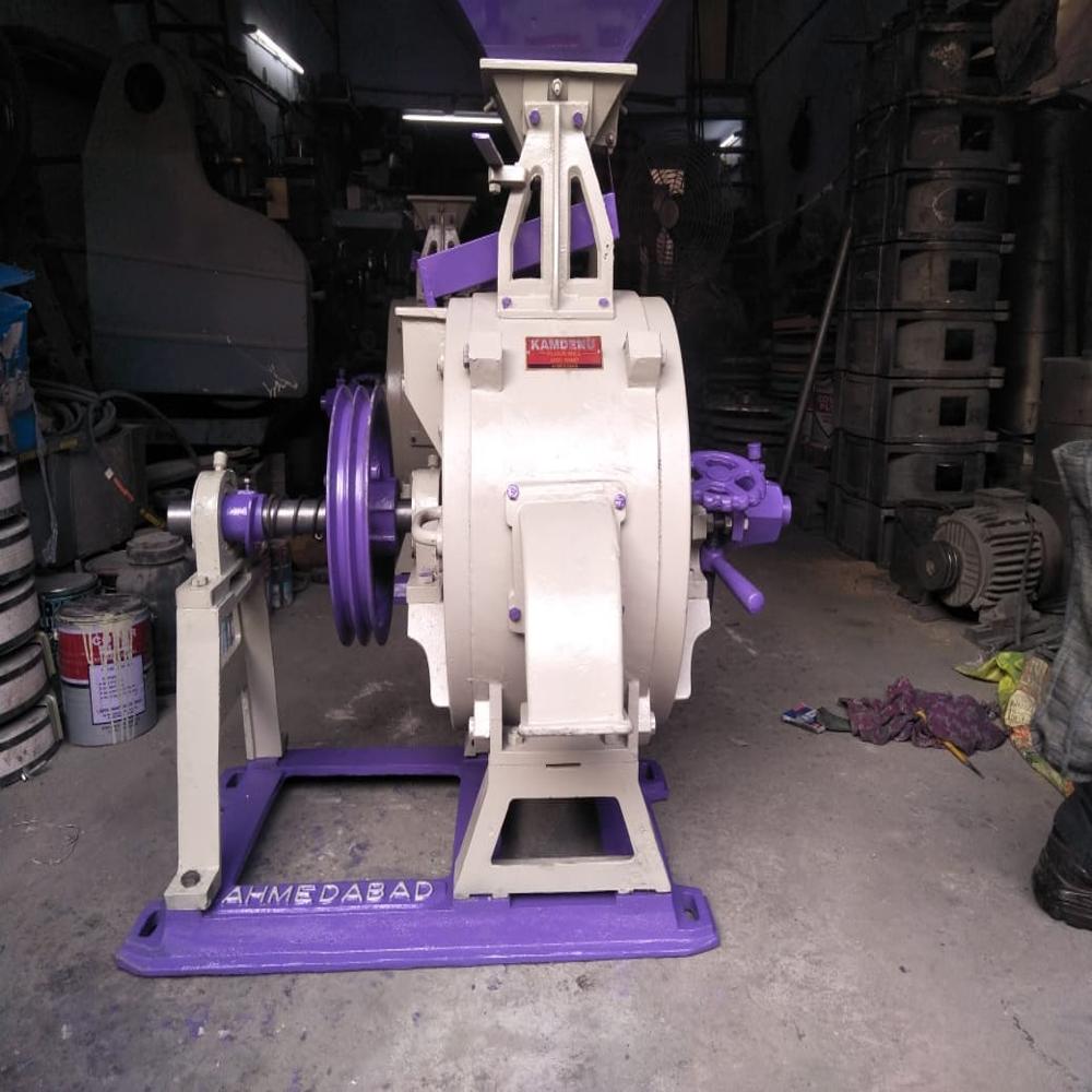18-4.5 Dsp Foundation Commerical Flour Mill - Capacity: 100 Kg