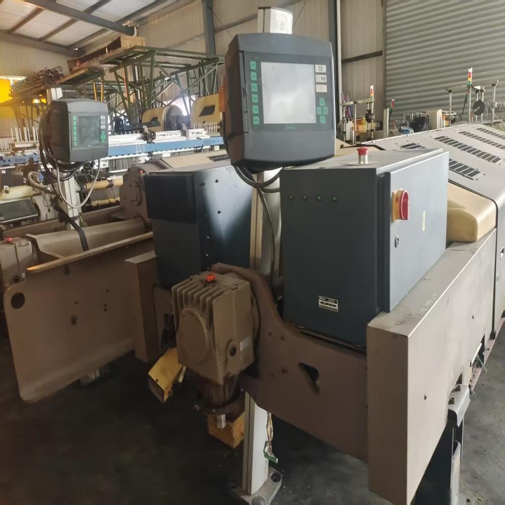 Staubli Jacquard machine