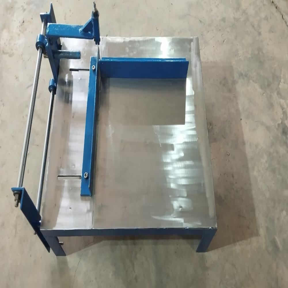 Manual Gola Cutting Machine