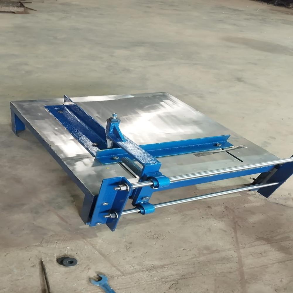 Manual Gola Cutting Machine