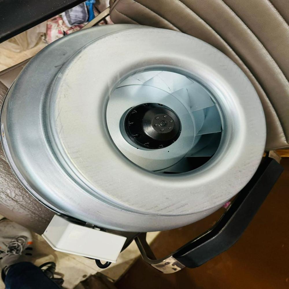 Ostberg Inline Fan - Aluminum, Standard Size | Sleek Silver, Electric Powered, 1-year Warranty, Designed For Industrial Airflow Enhancement