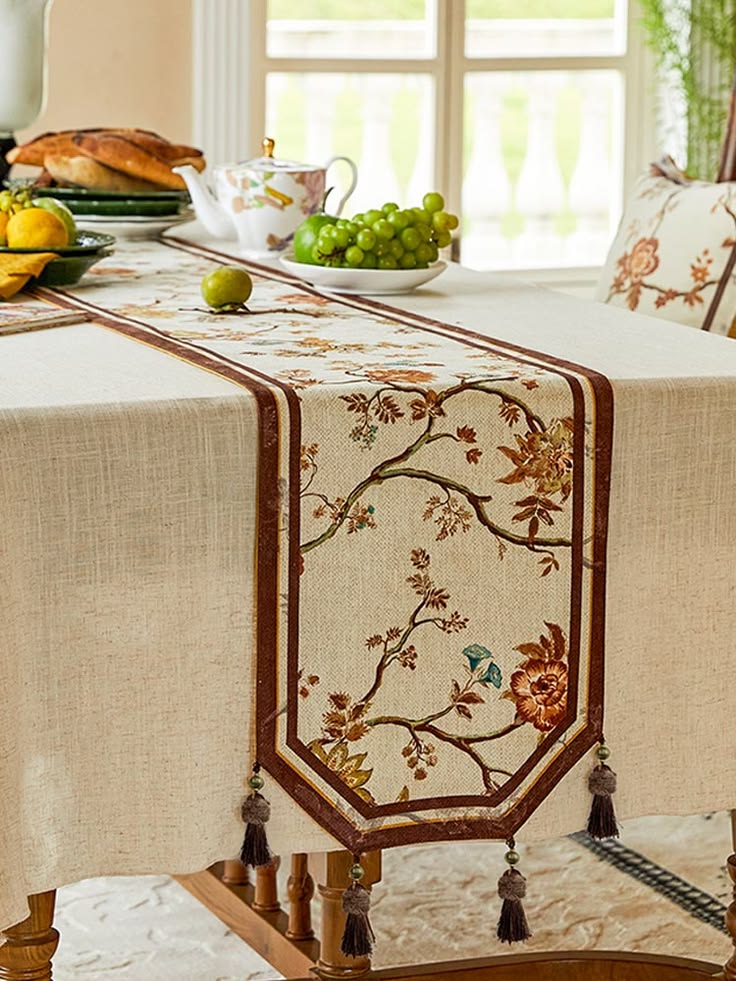 Home Decor - Color: Multicolor