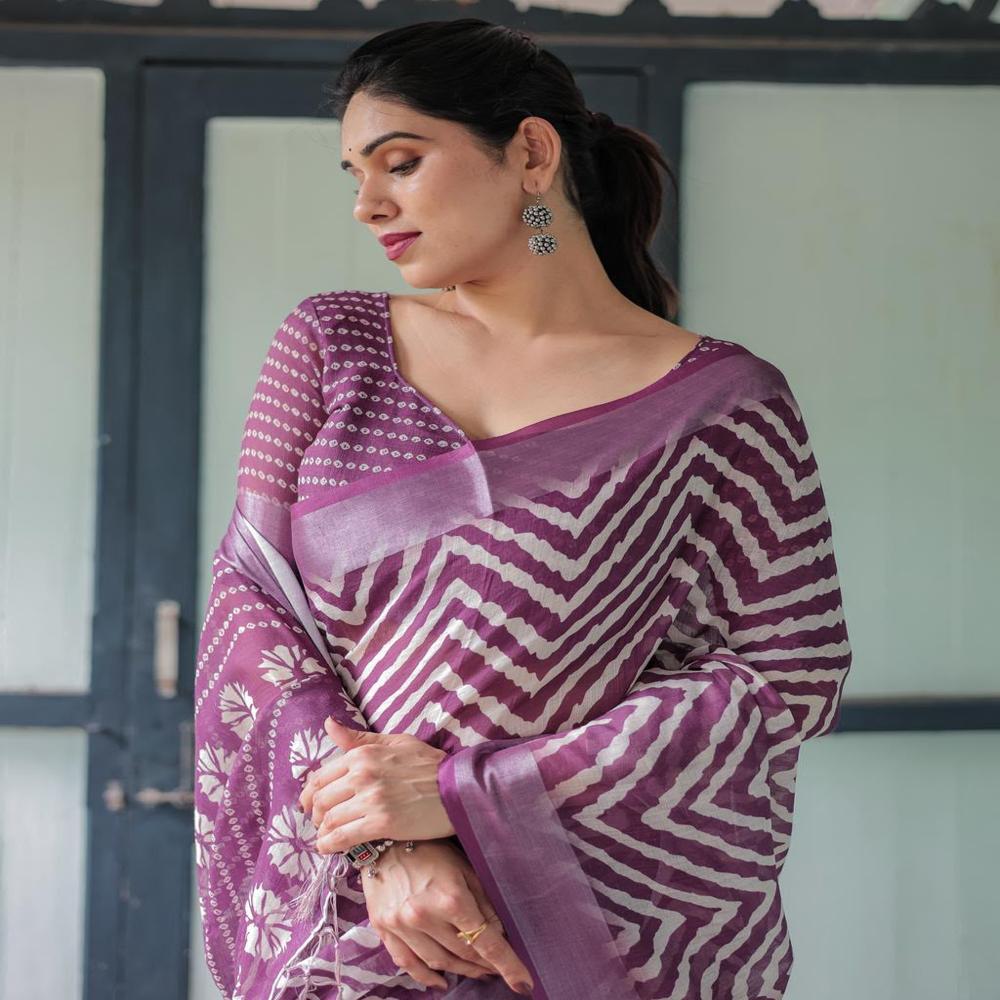 Latest Exclusive Fashionable Designer Saree 