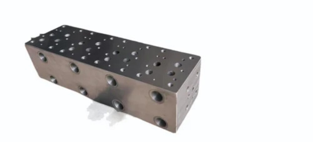 Hydraulic Manifold Block - Body Material: Steel