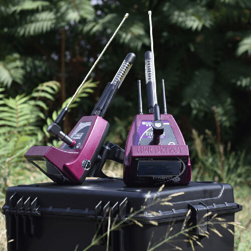 Titan 500 Smart Detector - Pink Metal, 4950g, Dual Antenna, Battery Powered, Portable Case