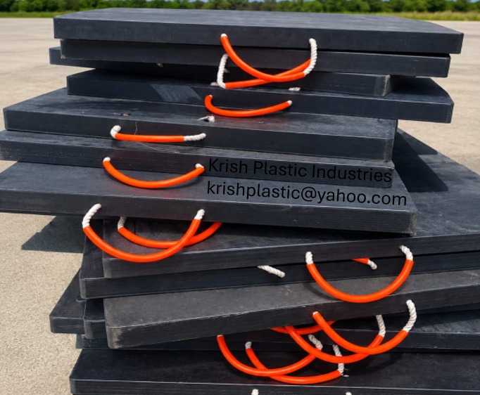 Crane Outrigger Pads - Color: Black