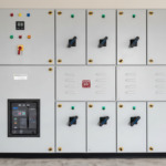 Servo Voltage Control Stabilizer - Application: Industrial/commercial Power Distribution