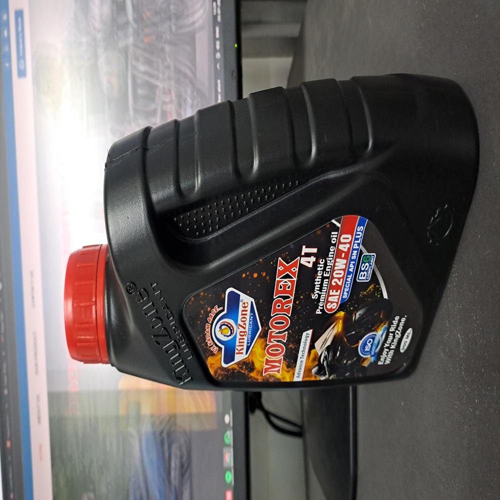Motorcycle Oil - Chemical Composition: Synthetic Base Stocks & Additives