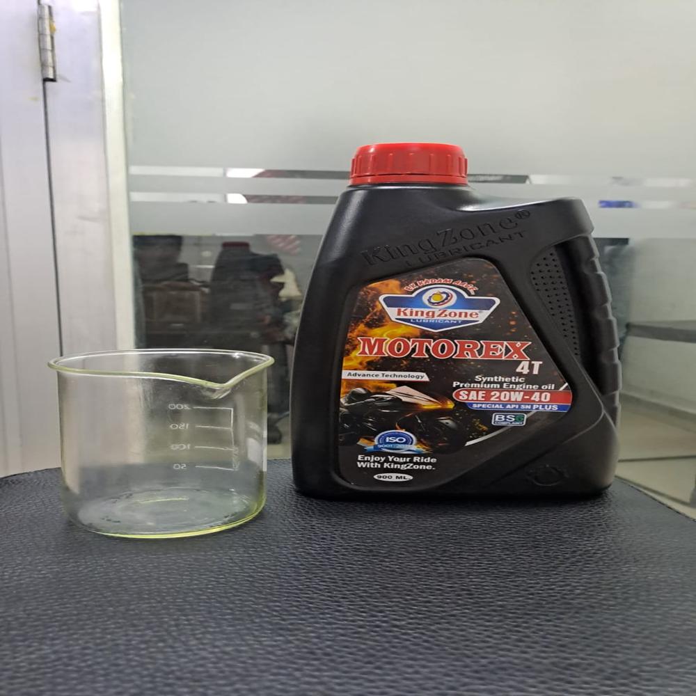 Motorcycle Oil - Chemical Composition: Synthetic Base Stocks & Additives