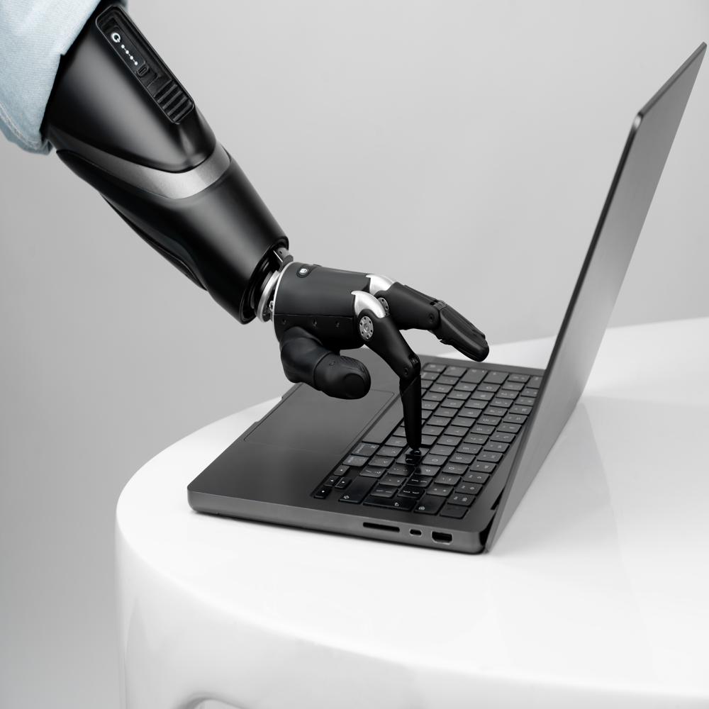 Zeus Bionic Hand-medium- Flexible Wrist