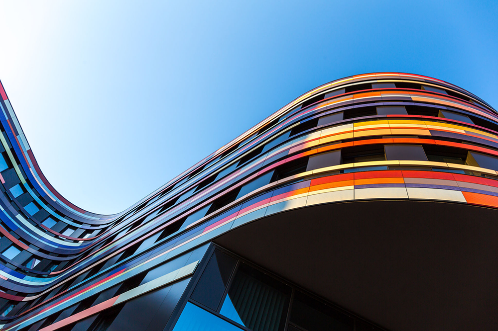 Weather-resistant matte powder coating