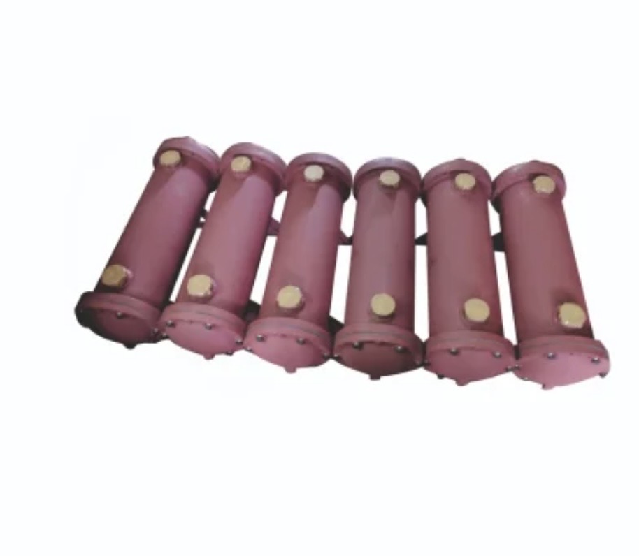 Shell and tube hydraulic oil cooler