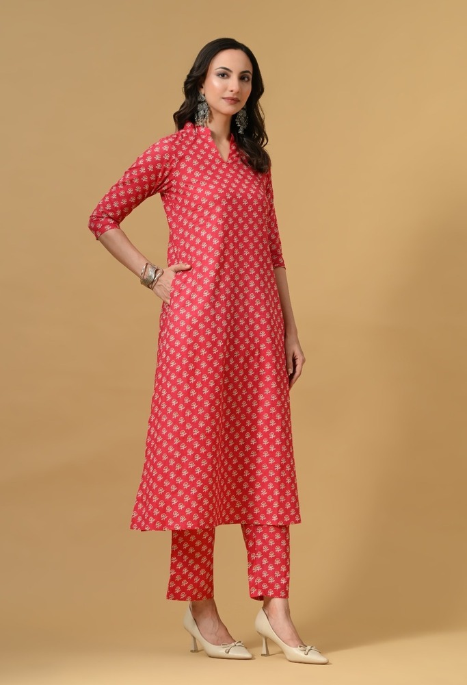 Women's Casual Ethnic Design Rayon Red Kurta Set with Pants