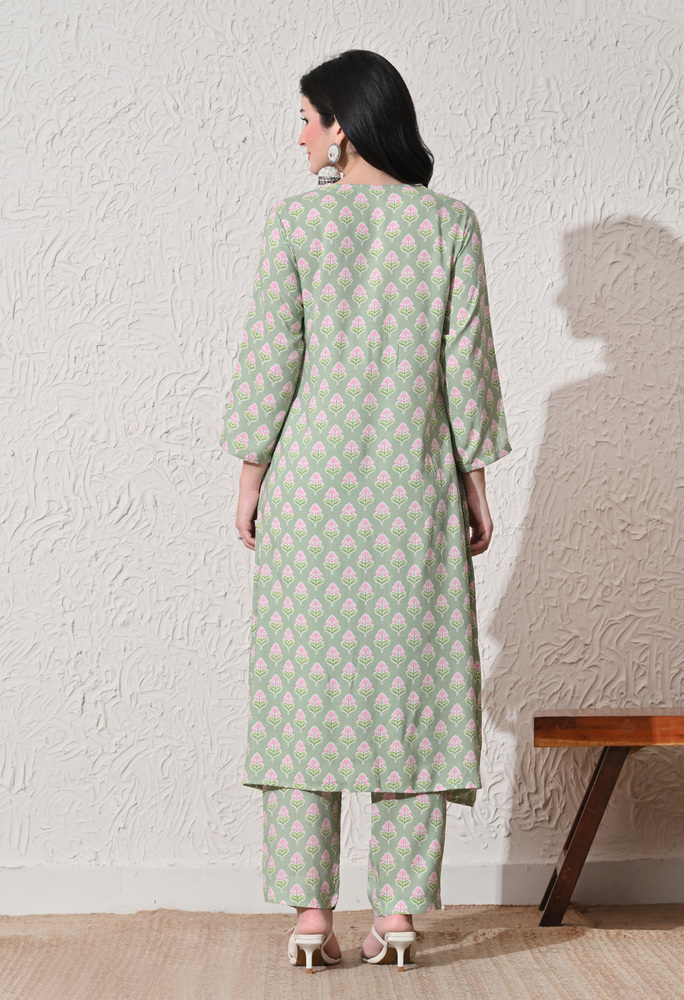 Women's Casual Rayon Ethnic Green Kurta Set with Pants