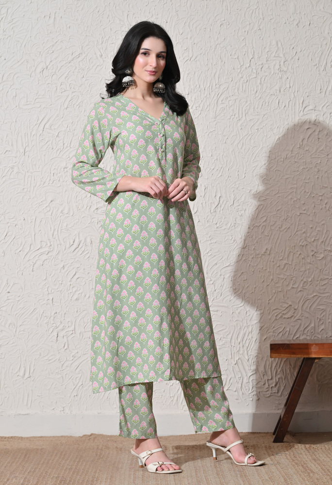 Women's Casual Rayon Ethnic Green Kurta Set with Pants