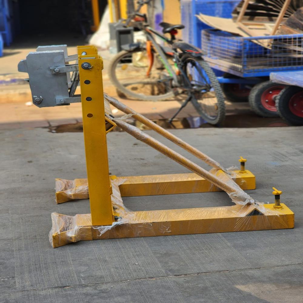 Single Parrot Beak - Forklift Attachment