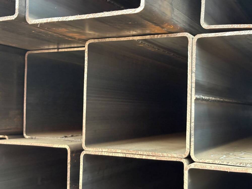 Rectangular Shape MS Black Pipe