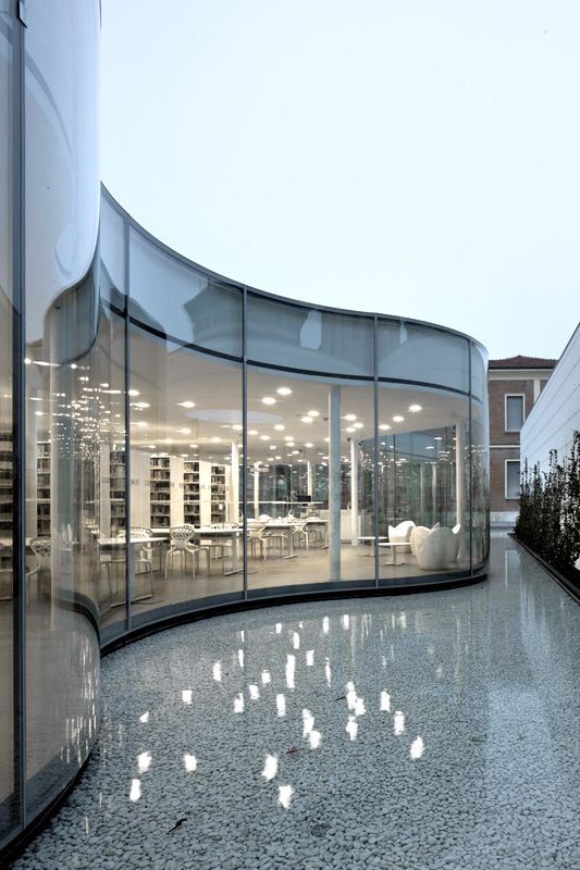 Bend Glass Railing - Density: 2.5 Gram Per Cubic Centimeter(g/cm3)