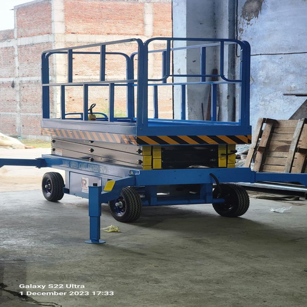 Manually Towable Scissor Lift