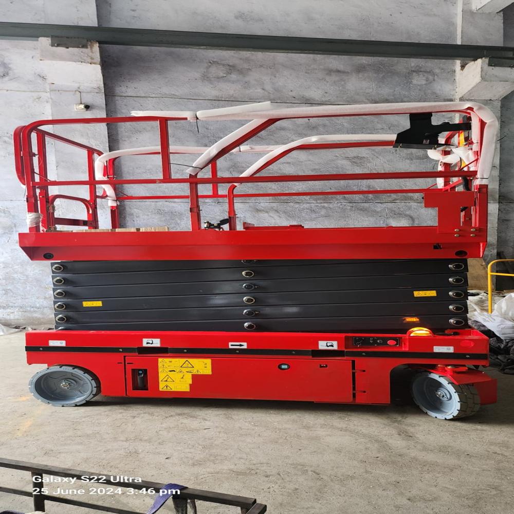 12 Mtr Self Propelled Scissor Lift