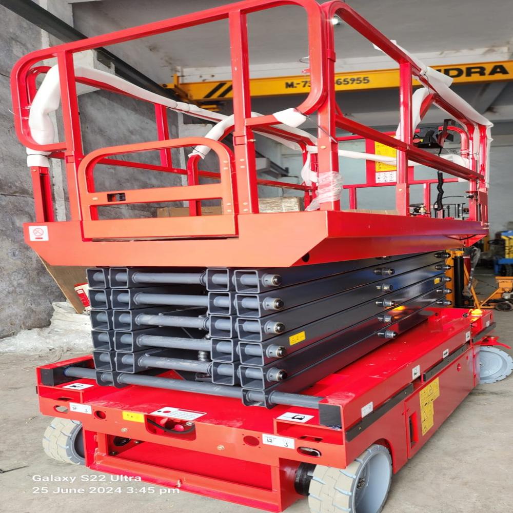 12 Mtr Self Propelled Scissor Lift
