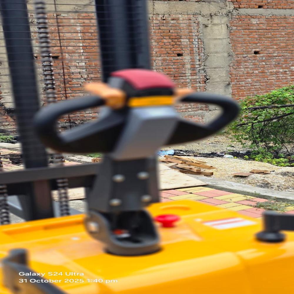 Fully Battery Operated Stacker