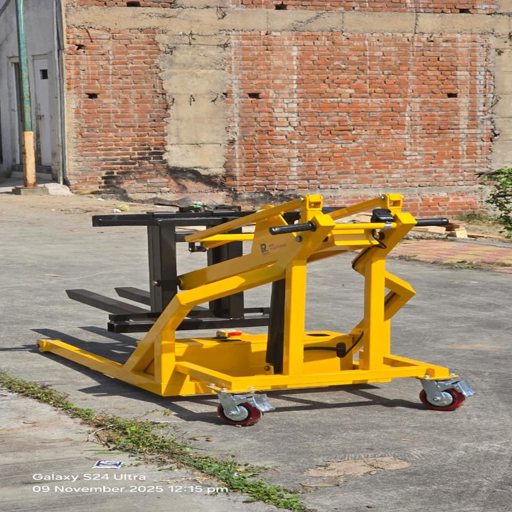 Mini Electric Stacker - Application: Warehousing