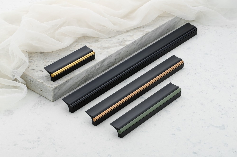 Modern Black Pull Handle