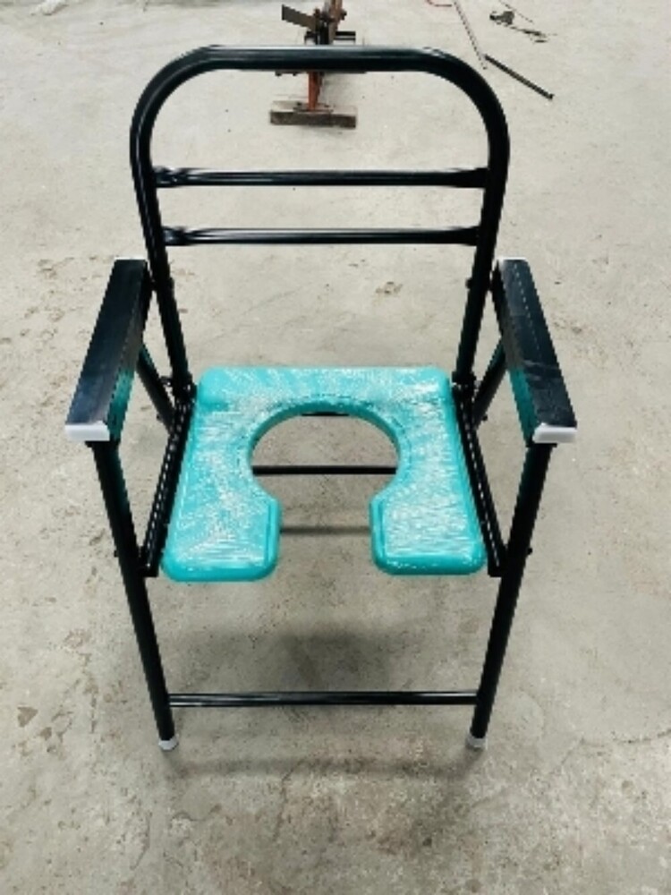 Folding Commode Chair With Armrests - Color: Color Coating