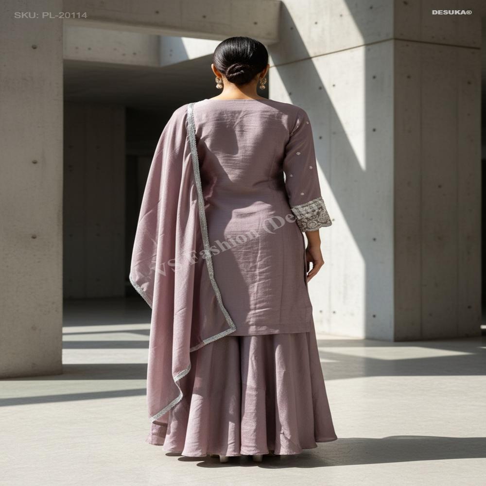 PL-20114_Chinon Silk Straight Suit