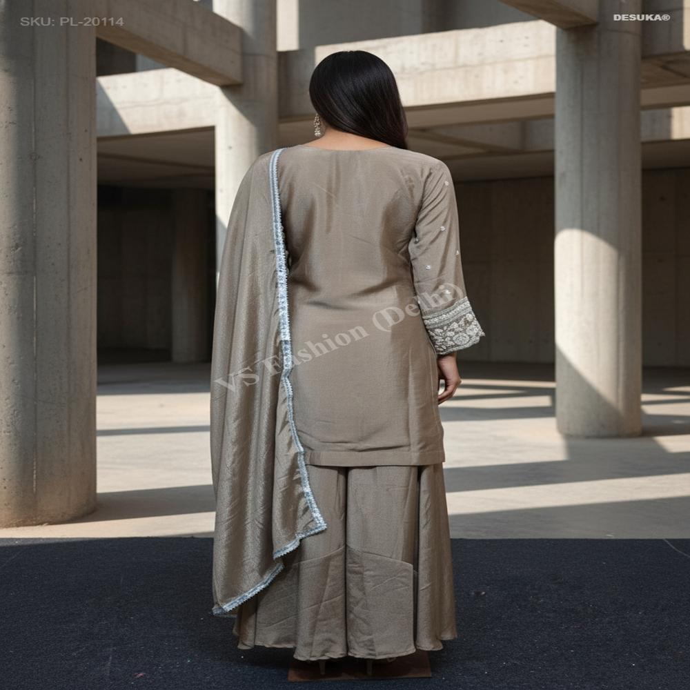 PL-20114_Chinon Silk Straight Suit