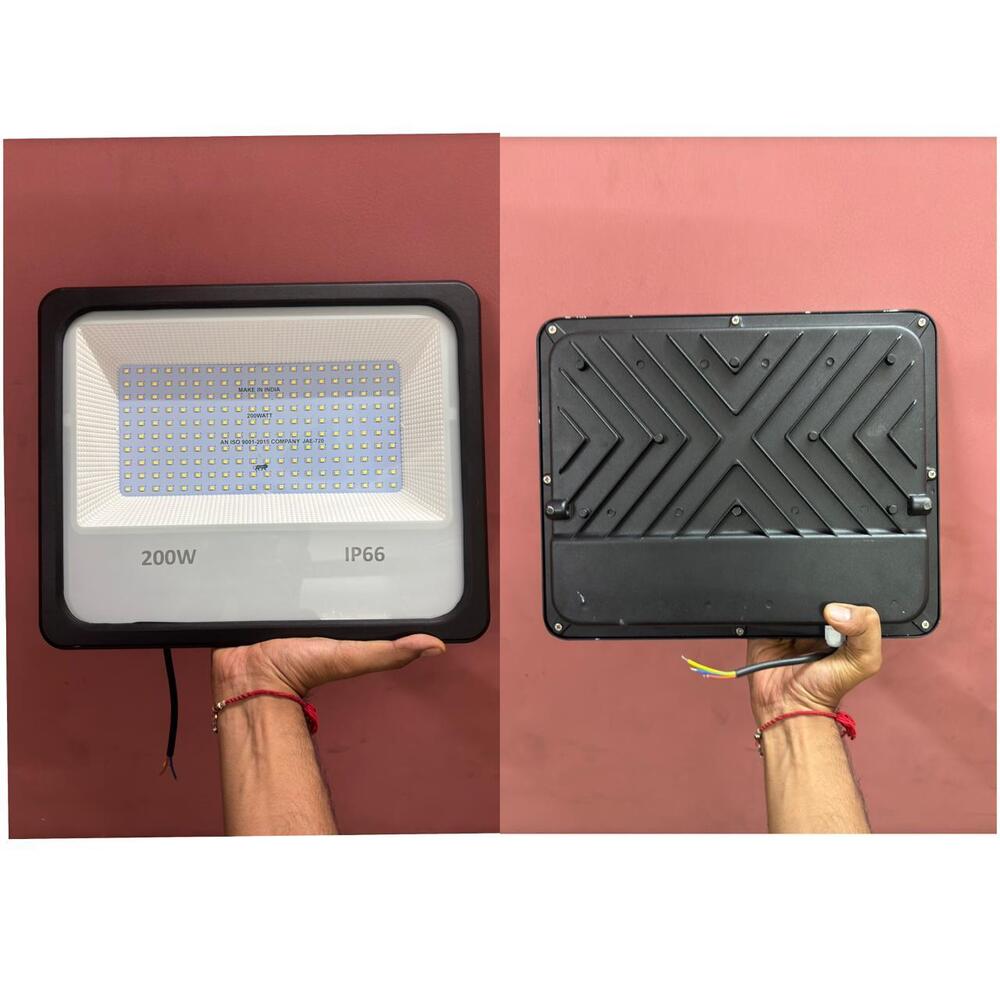 X Series LED Flood Light