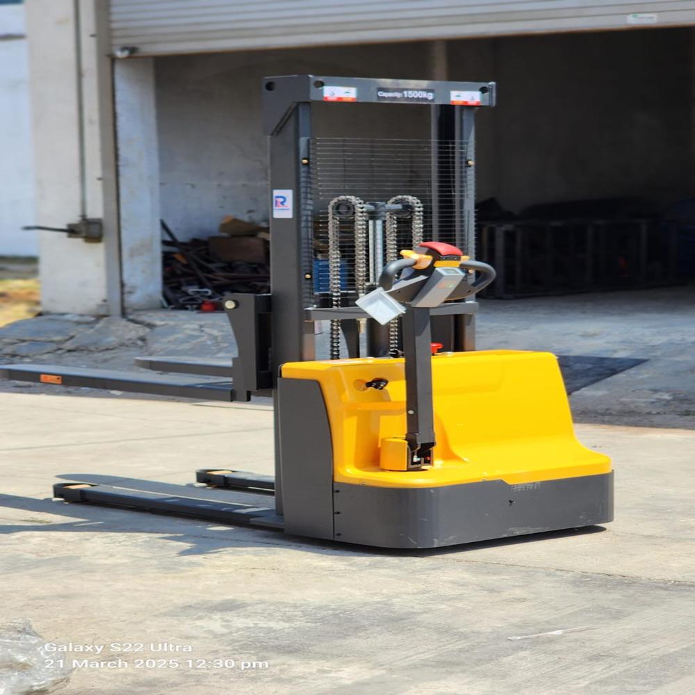 Electric Stacker