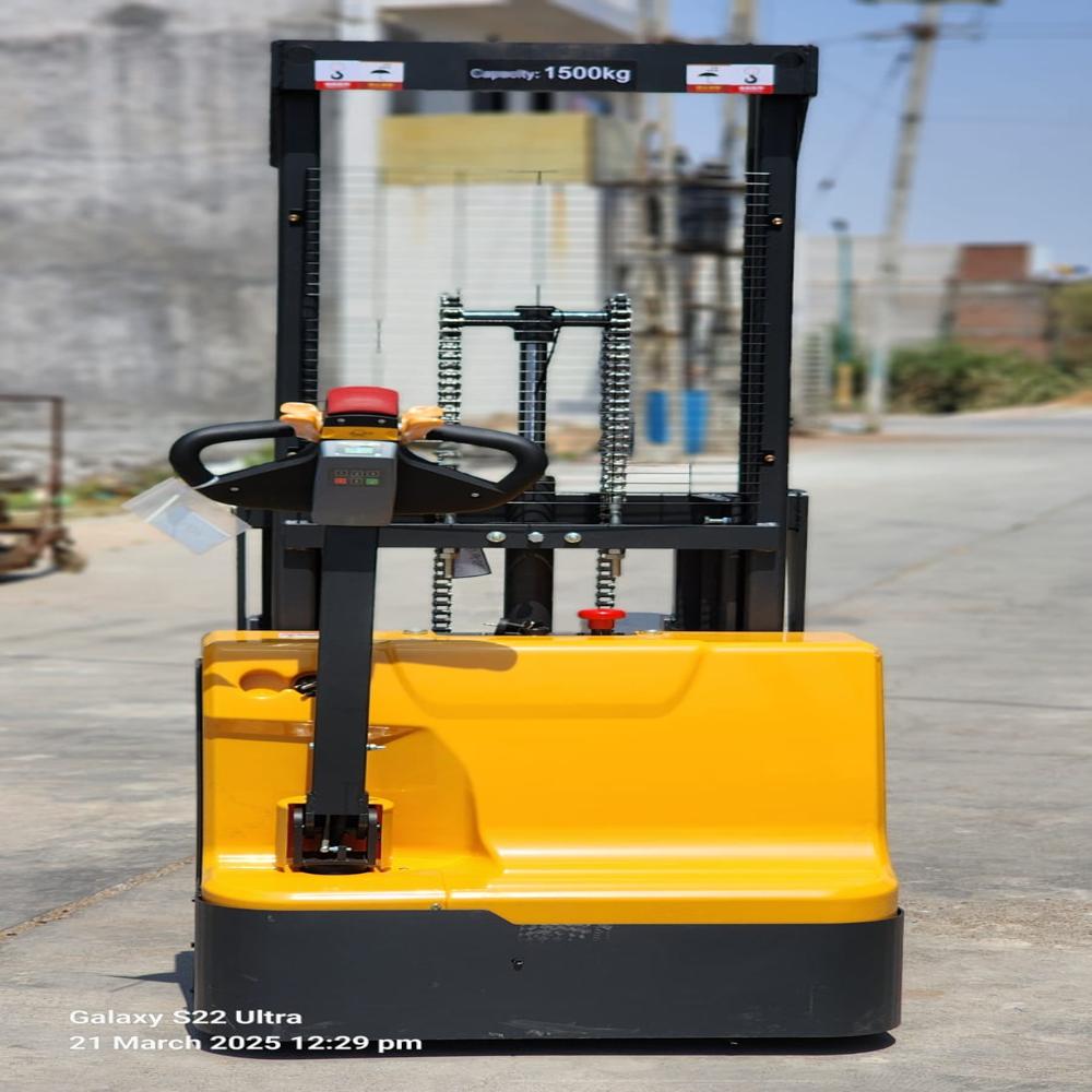 Electric Stacker