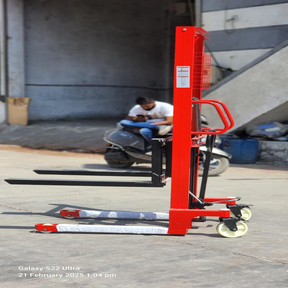 Manual Stacker - Steel Body, Different Size Options, Red Finish | 1 Year Warranty, Ideal For Industrial Use