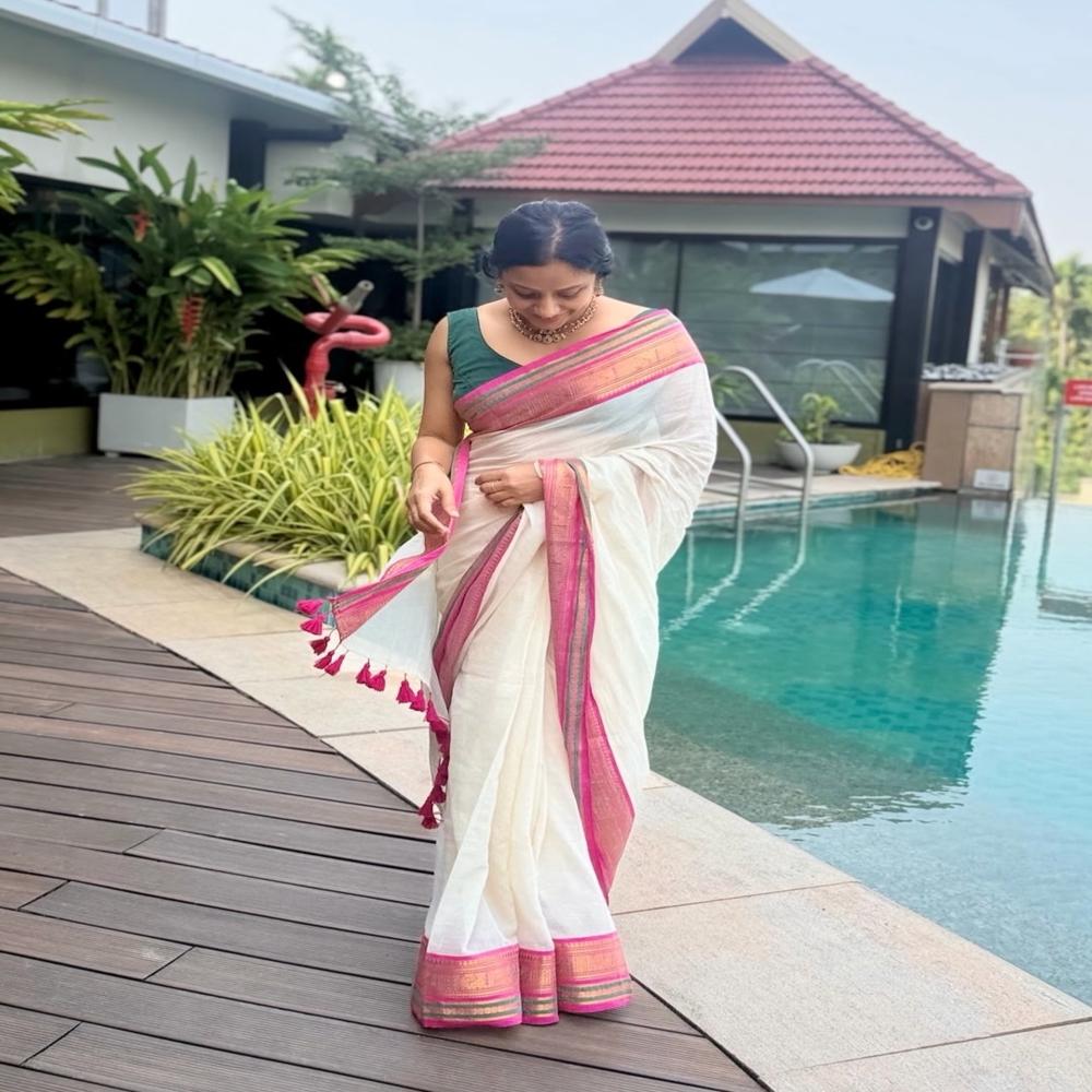 Mul Cotton Saree White & Pink